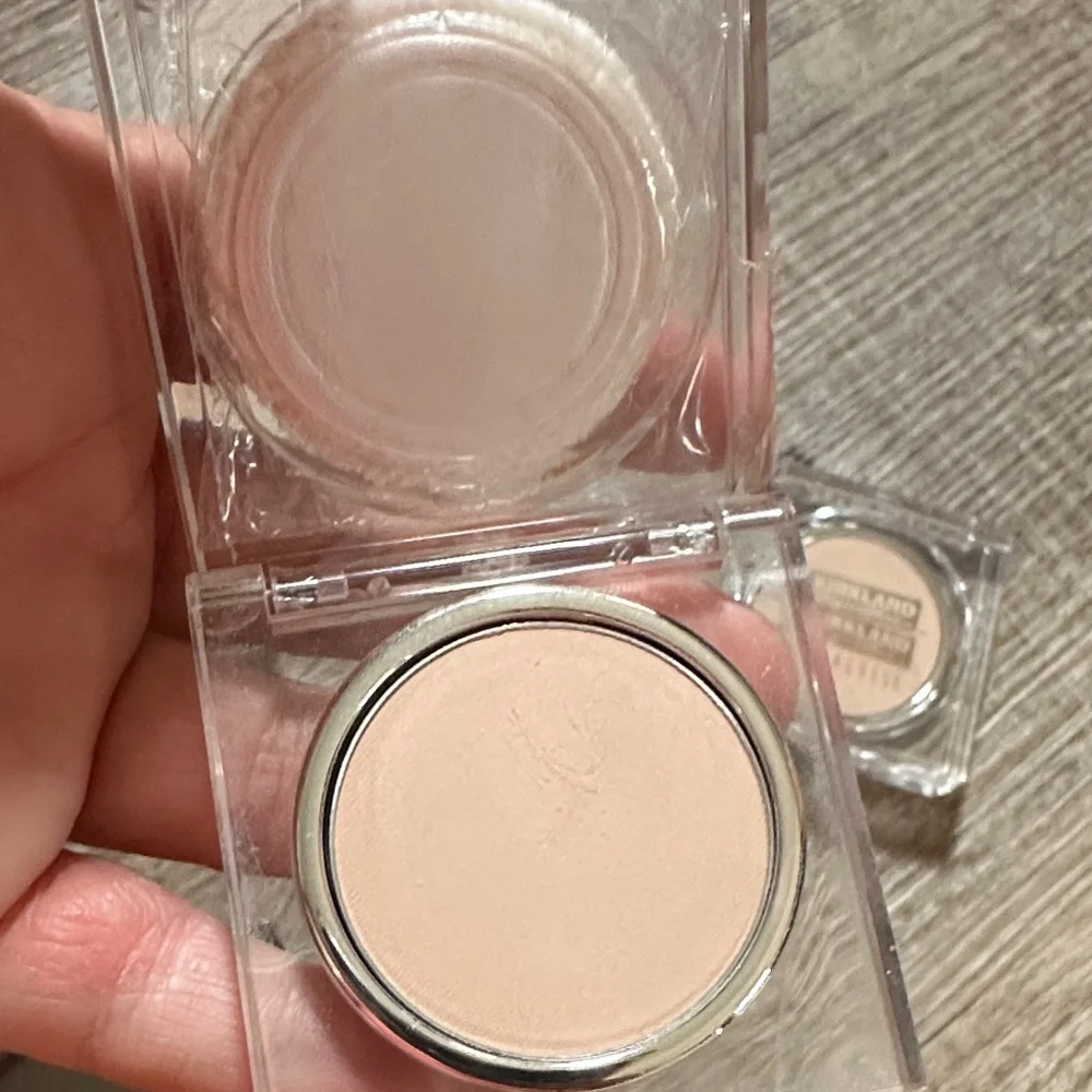 Kirkland Signature Neutral Makeup Set